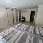 Luxury Private In Apartament