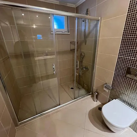 Luxury Private In Lägenhet