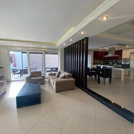 Lägenhet Luxury Private In